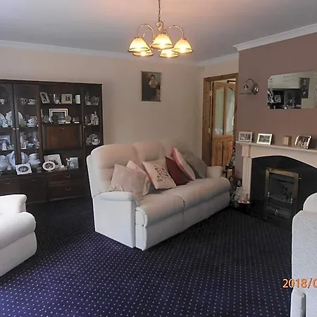 فندق مبيت وإفطار Larkfield House B&b, Ballycasheen Kerry V93 Wd51 3*