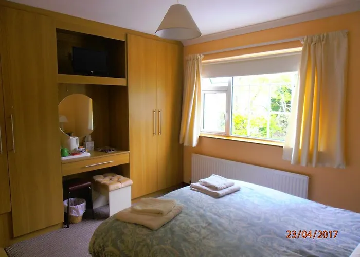 לינה וארוחת בוקר Larkfield House B&b, Ballycasheen Kerry V93 Wd51 קיל איירן